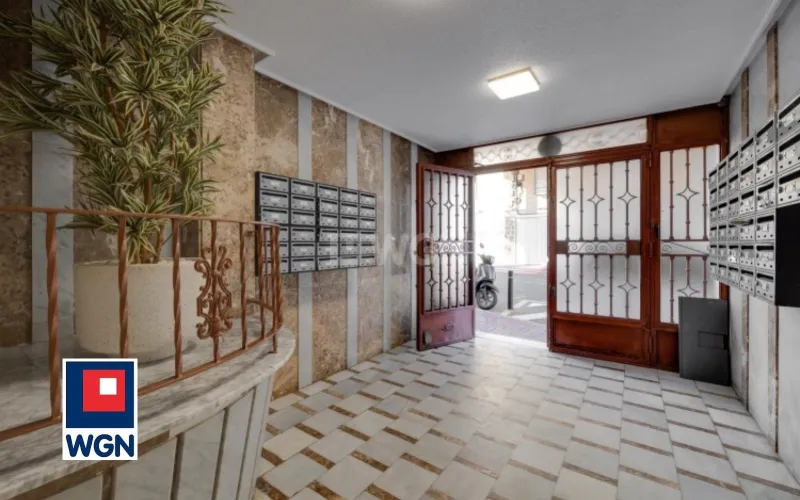 Mieszkanie na  sprzedaż Torrevieja - Nowoczesny apartament przy samej plaży!