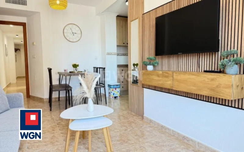 Mieszkanie na  sprzedaż Torrevieja - Wyremontowane mieszkanie z widokiem na morze